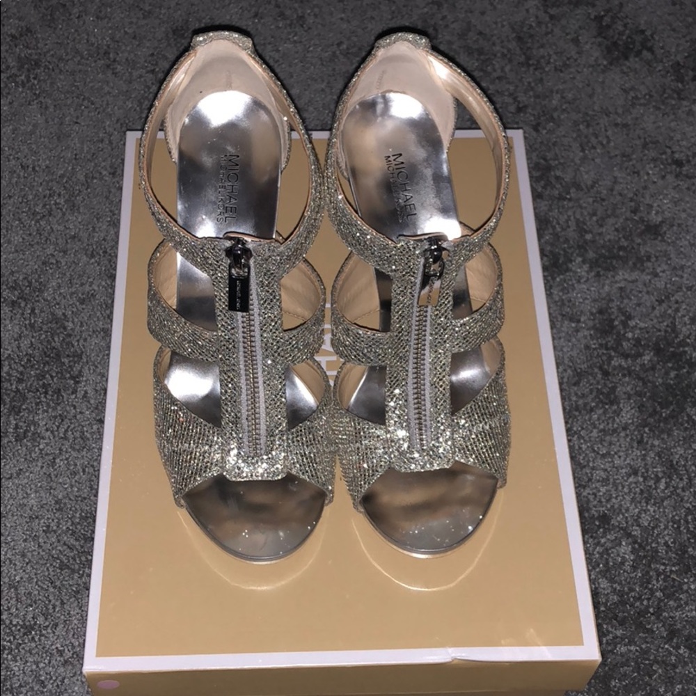 Michael Kors Berkley T Strap heels